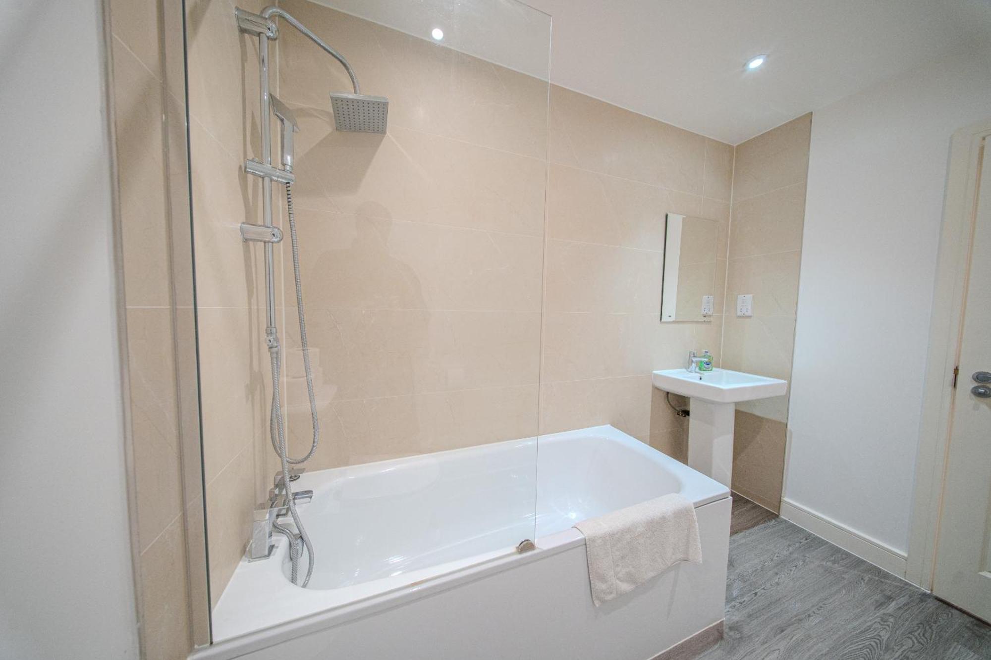 Ilford Luxury Apartments Exterior photo